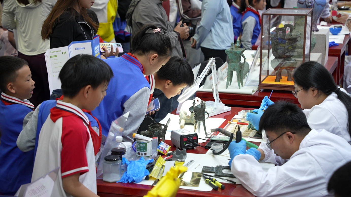 beat365在线唯一官网文物修复技能展示